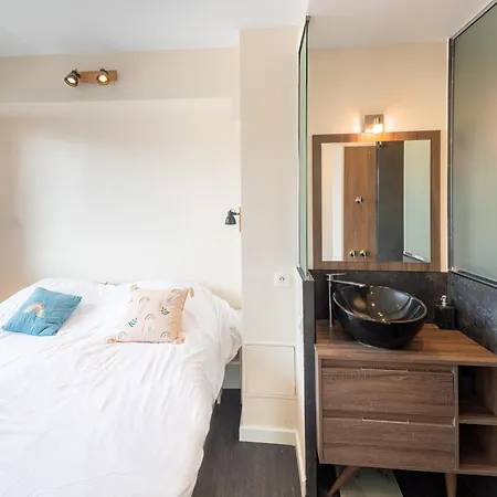 Apartment Family Cocoon In Buttes-chaumont Paris